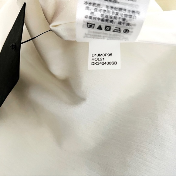 Donna Karan New York Women's Button Up Collared Shirt Sweater Sleeves Size M NWT - Picture 12 of 12